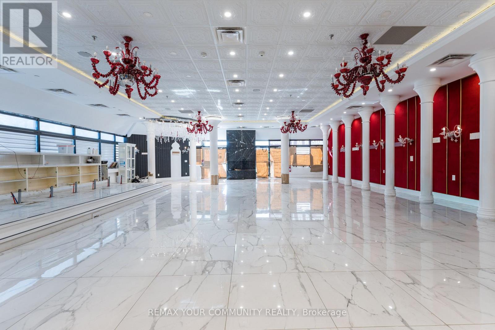 218 - 9737 Yonge Street, Richmond Hill (Harding), Ontario  L4C 8S7 - Photo 5 - N13047292