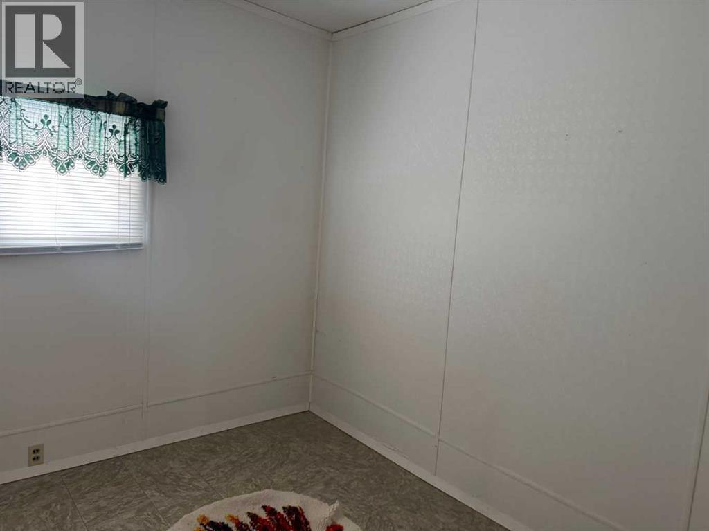 61 Mackenzie Avenue, Hughenden, Alberta  T0B 2E0 - Photo 10 - A2303952