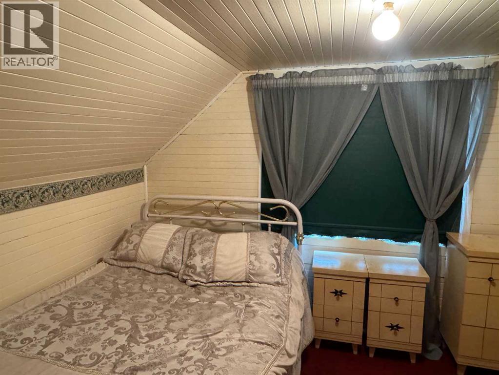 61 Mackenzie Avenue, Hughenden, Alberta  T0B 2E0 - Photo 11 - A2303952