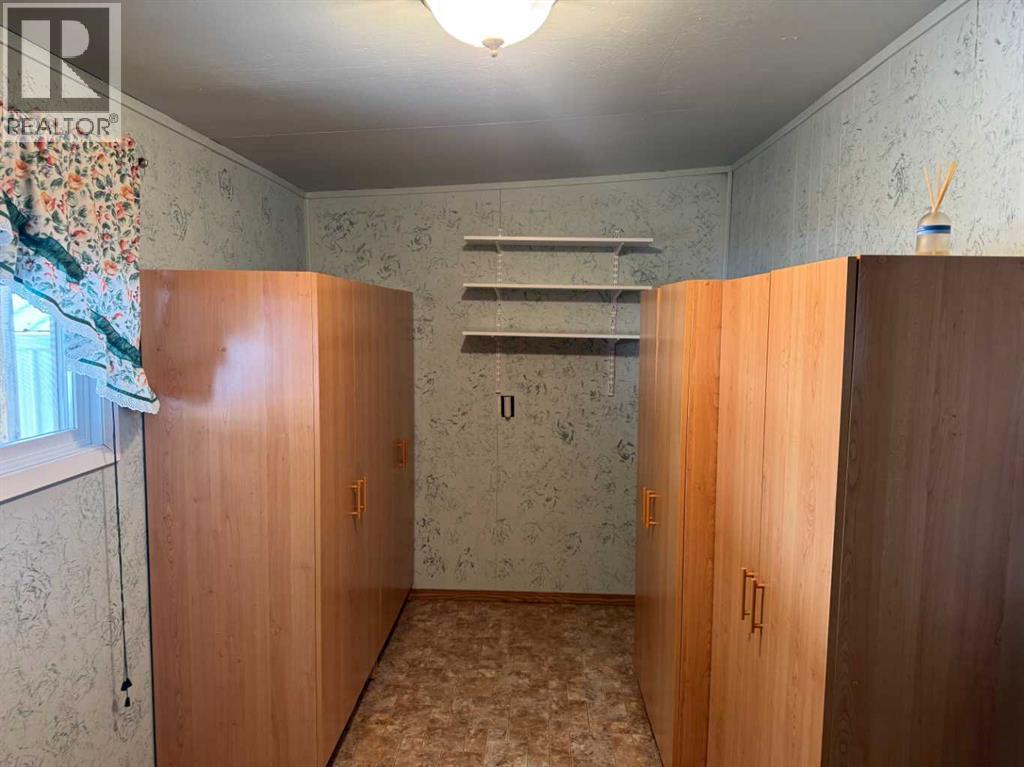 61 Mackenzie Avenue, Hughenden, Alberta  T0B 2E0 - Photo 17 - A2303952