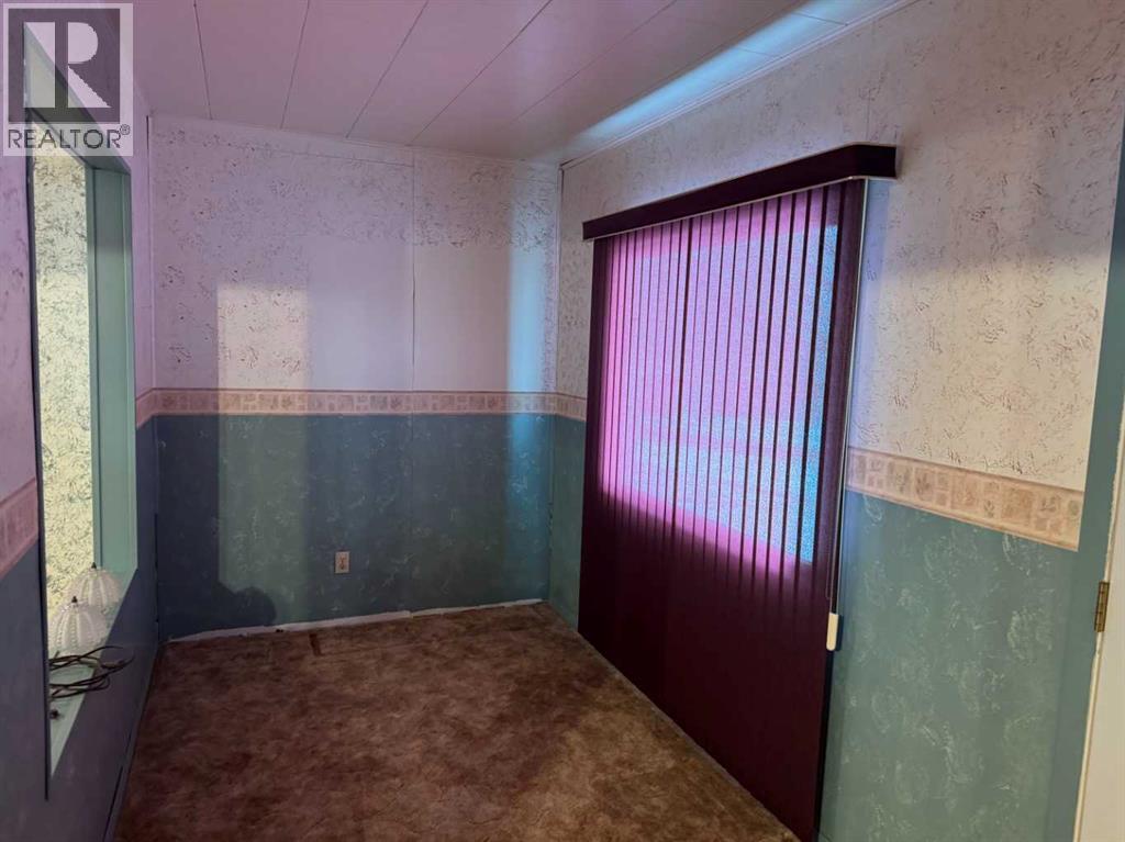 61 Mackenzie Avenue, Hughenden, Alberta  T0B 2E0 - Photo 2 - A2303952