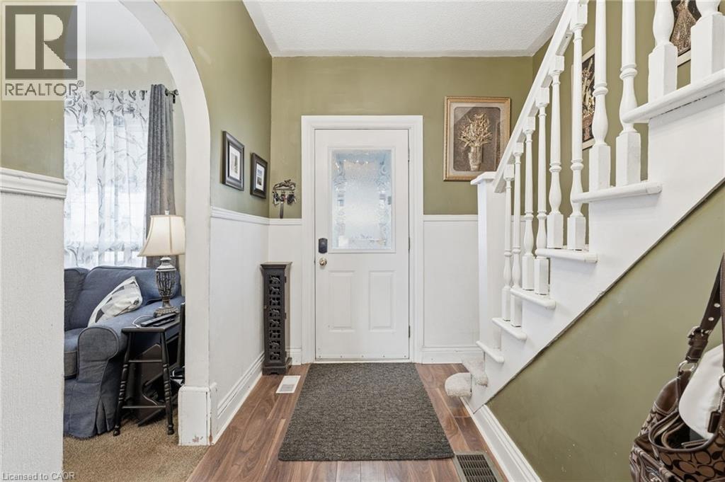 95 East 35th Street, Hamilton, Ontario  L8V 3X9 - Photo 5 - 40812660