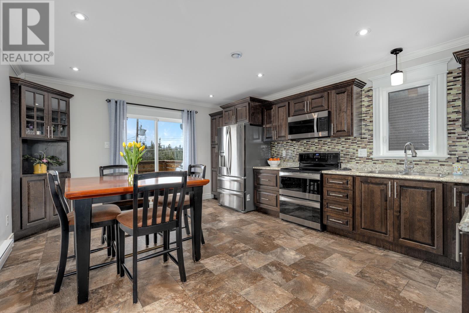 20 Starlight Drive, Pardise, Newfoundland & Labrador   - Photo 5 - 1296314