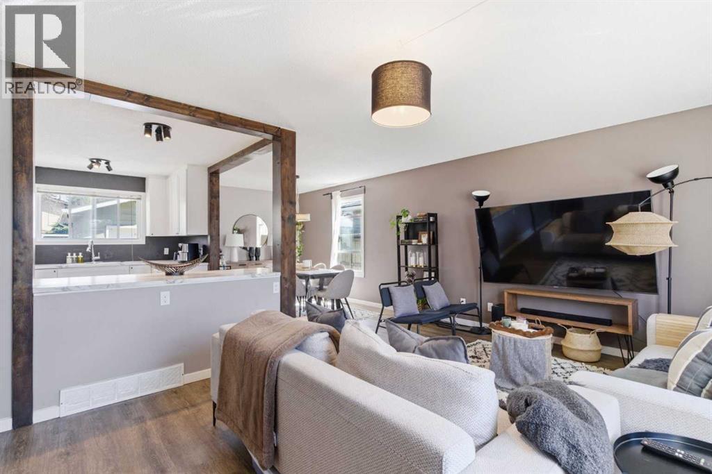 14767 Deer Ridge Drive SE, Calgary, Alberta  T2J 6A9 - Photo 6 - A2304551