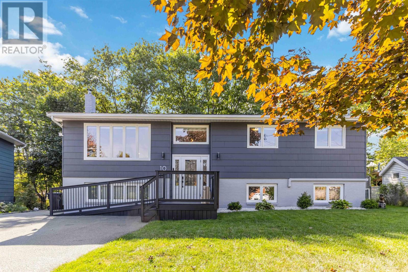 10 Rosewood Court, Bedford, Nova Scotia  B4A 3C2 - Photo 2 - 202608697