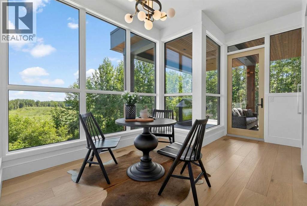 105 Silverhorn Ridge, Rural Rocky View County, Alberta  T3R 0X3 - Photo 5 - A2305428