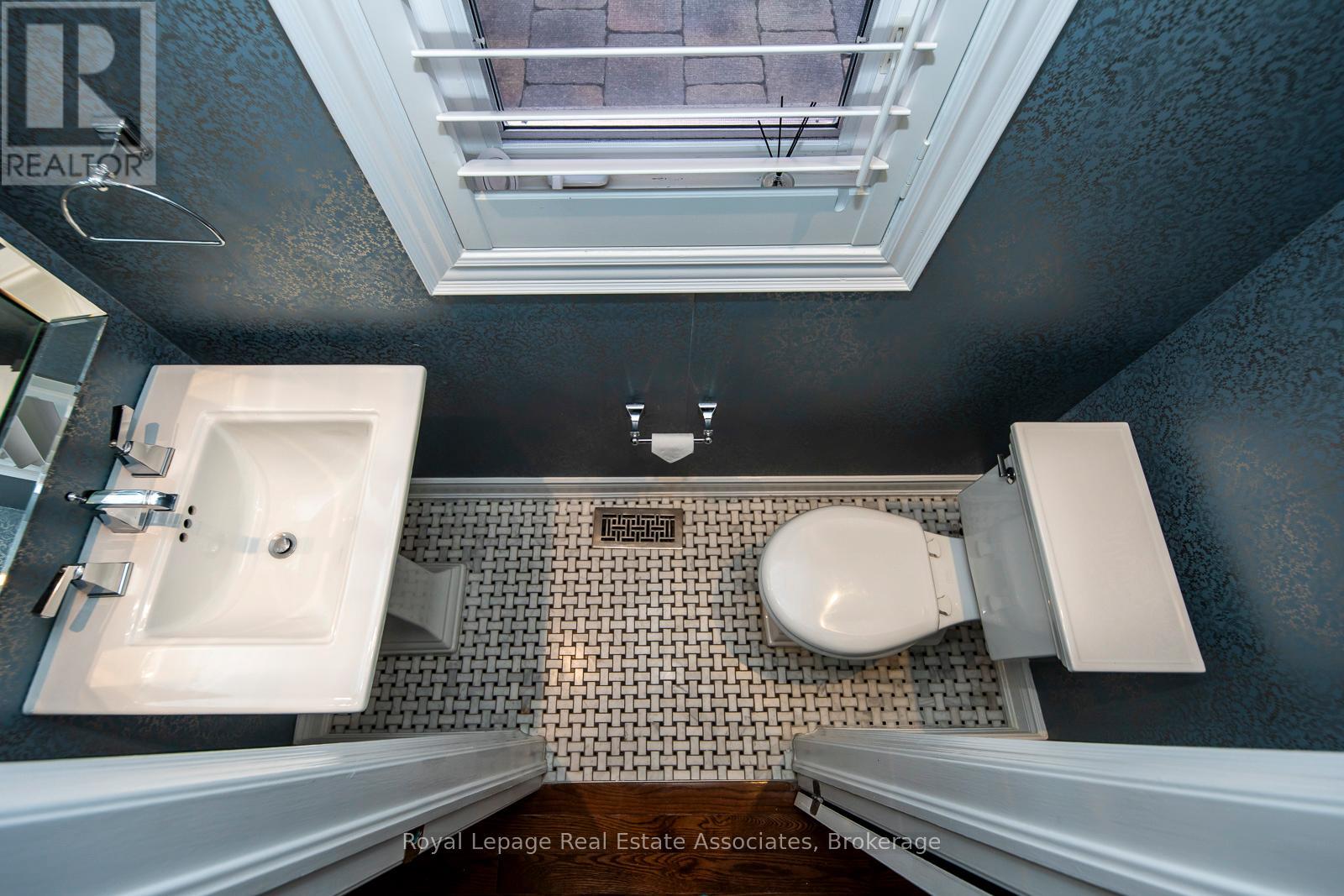 3349 Springflower Way, Oakville, Ontario  L6L 6V6 - Photo 18 - W13047206