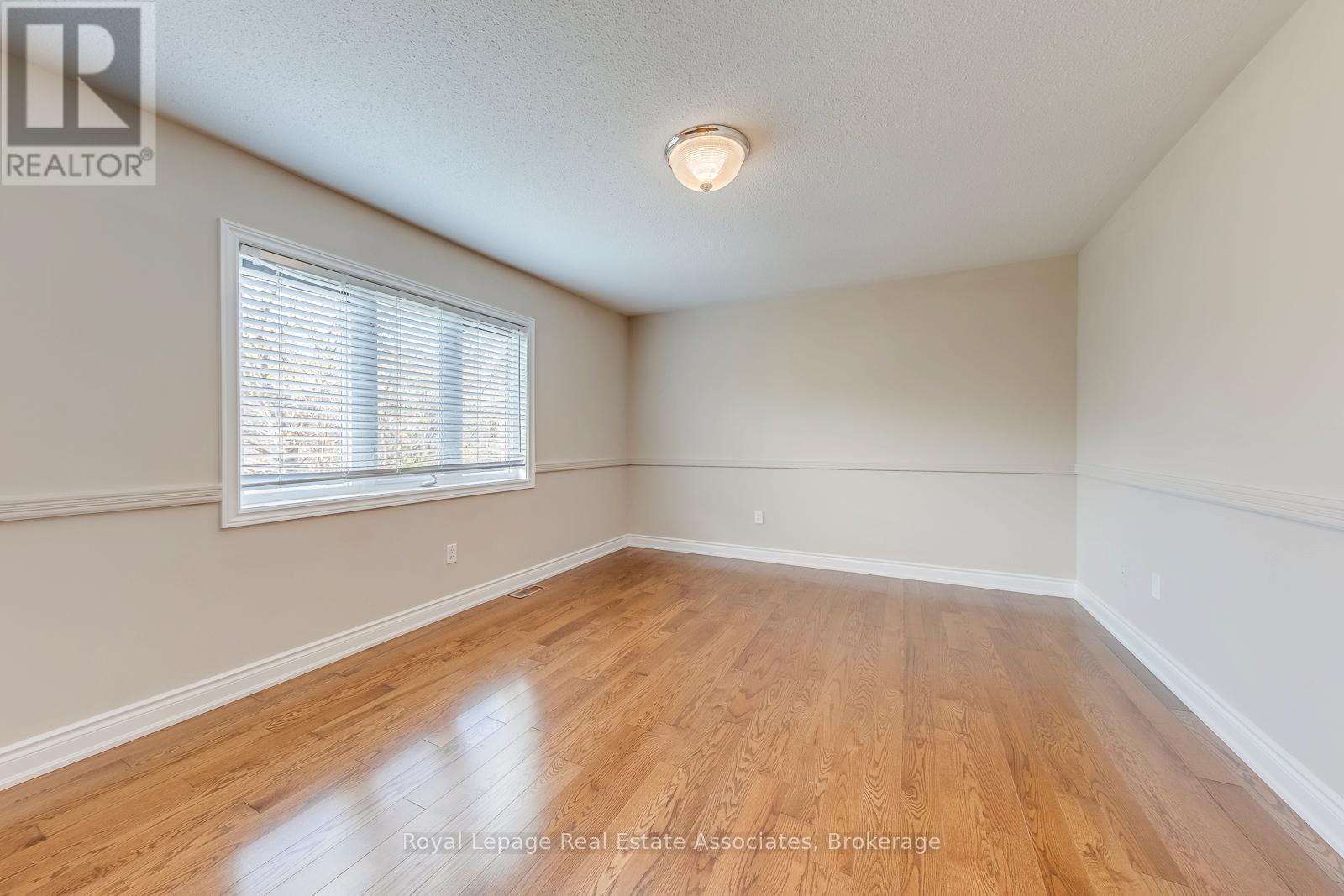 3349 Springflower Way, Oakville, Ontario  L6L 6V6 - Photo 21 - W13047206