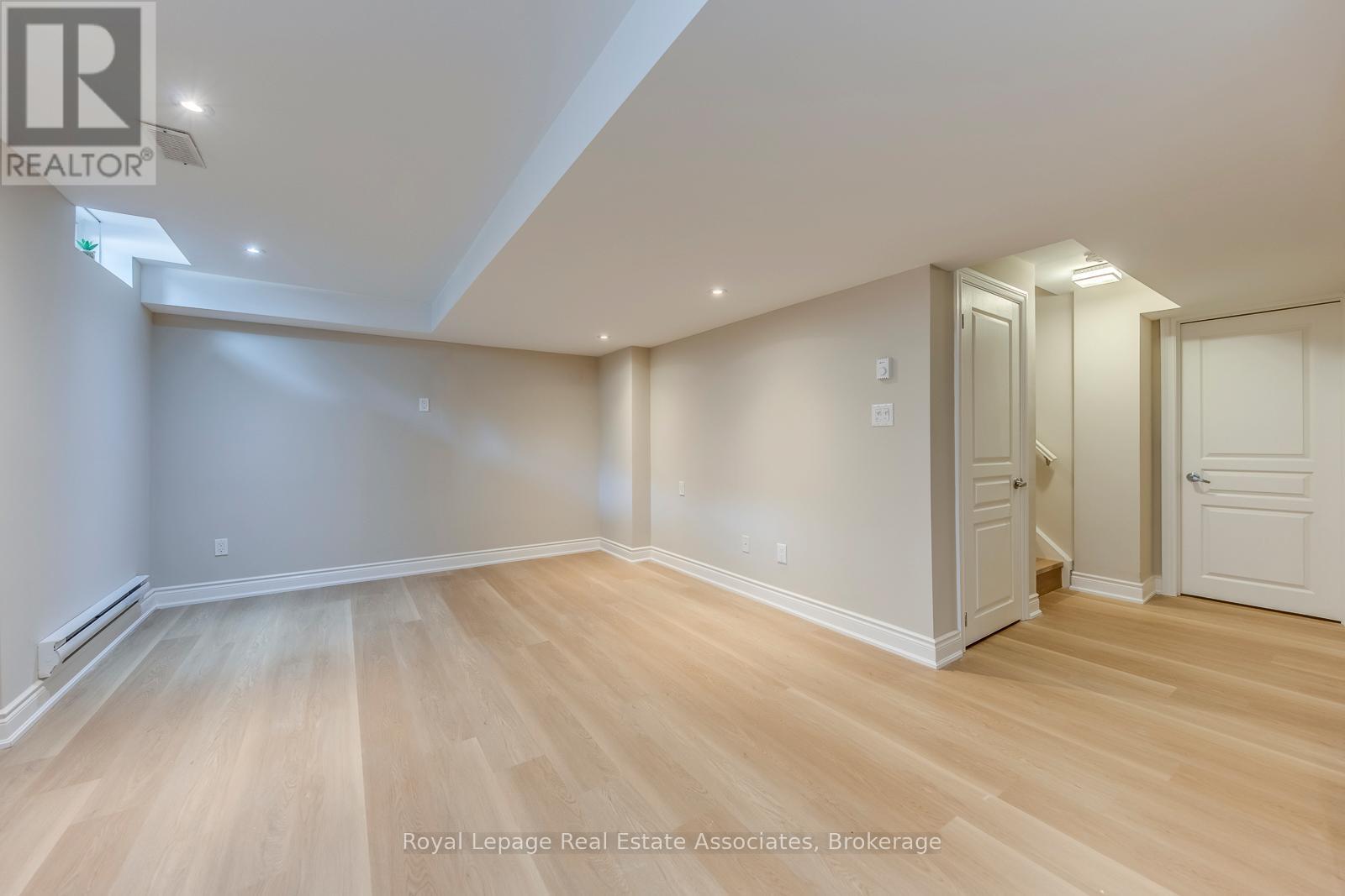 3349 Springflower Way, Oakville, Ontario  L6L 6V6 - Photo 32 - W13047206