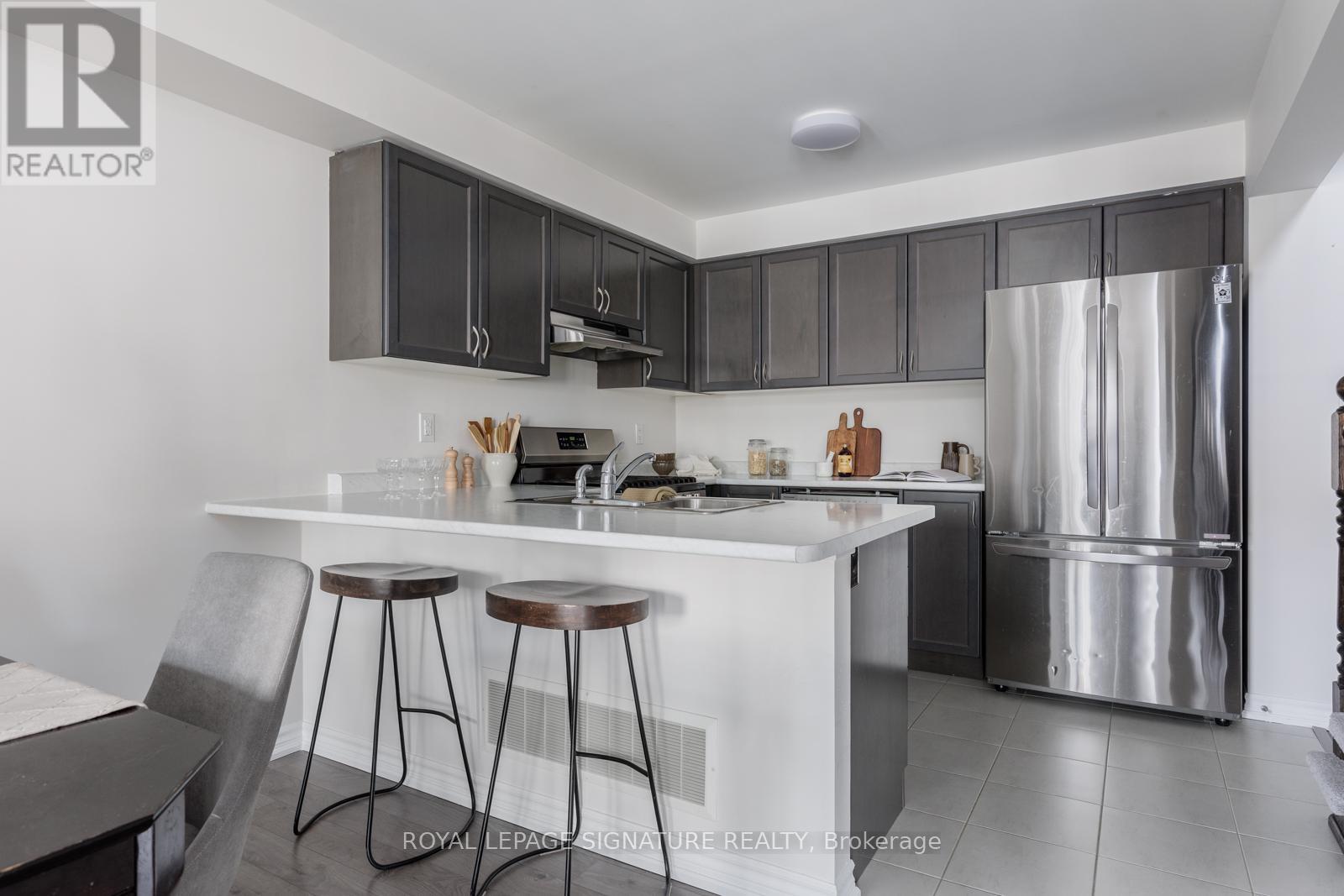 554 Buckeye Court, Milton, Ontario  L9E 1M2 - Photo 11 - W13047246