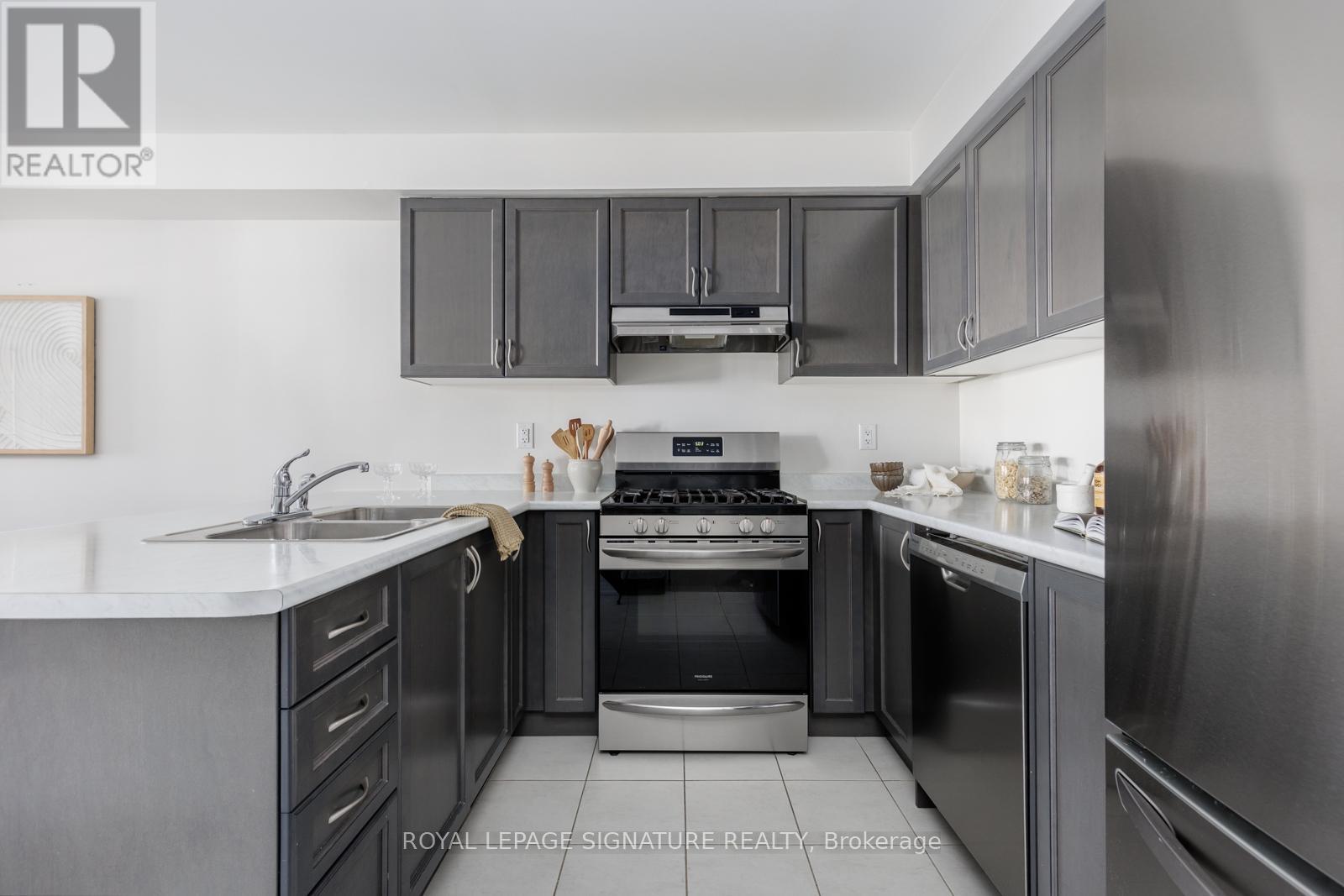 554 Buckeye Court, Milton, Ontario  L9E 1M2 - Photo 14 - W13047246