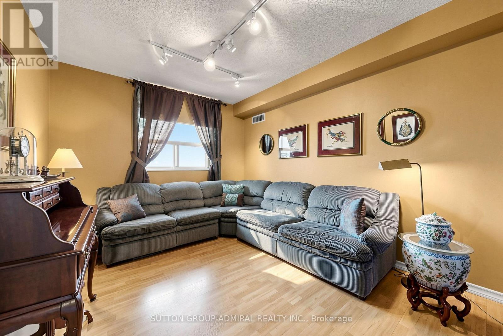 910 - 3 Lisa Street, Brampton, Ontario  L6T 4A2 - Photo 15 - W13047298