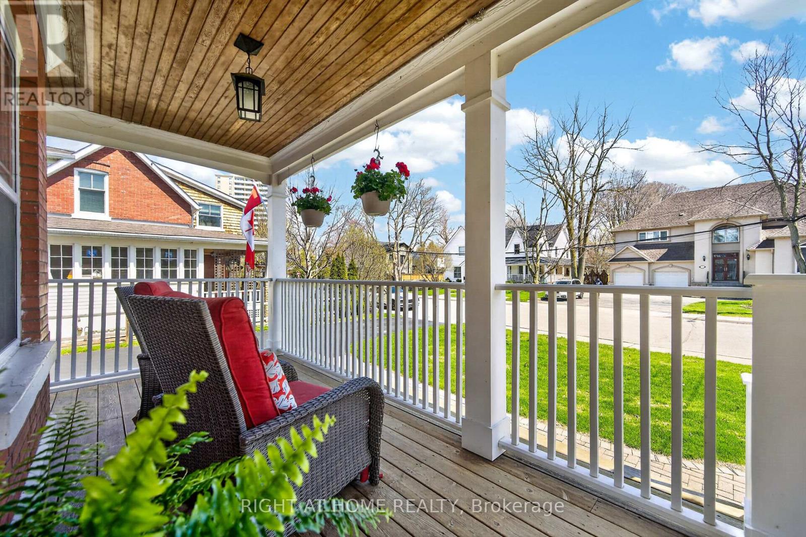 46 Bay Street, Mississauga, Ontario  L5H 1C3 - Photo 3 - W13047330