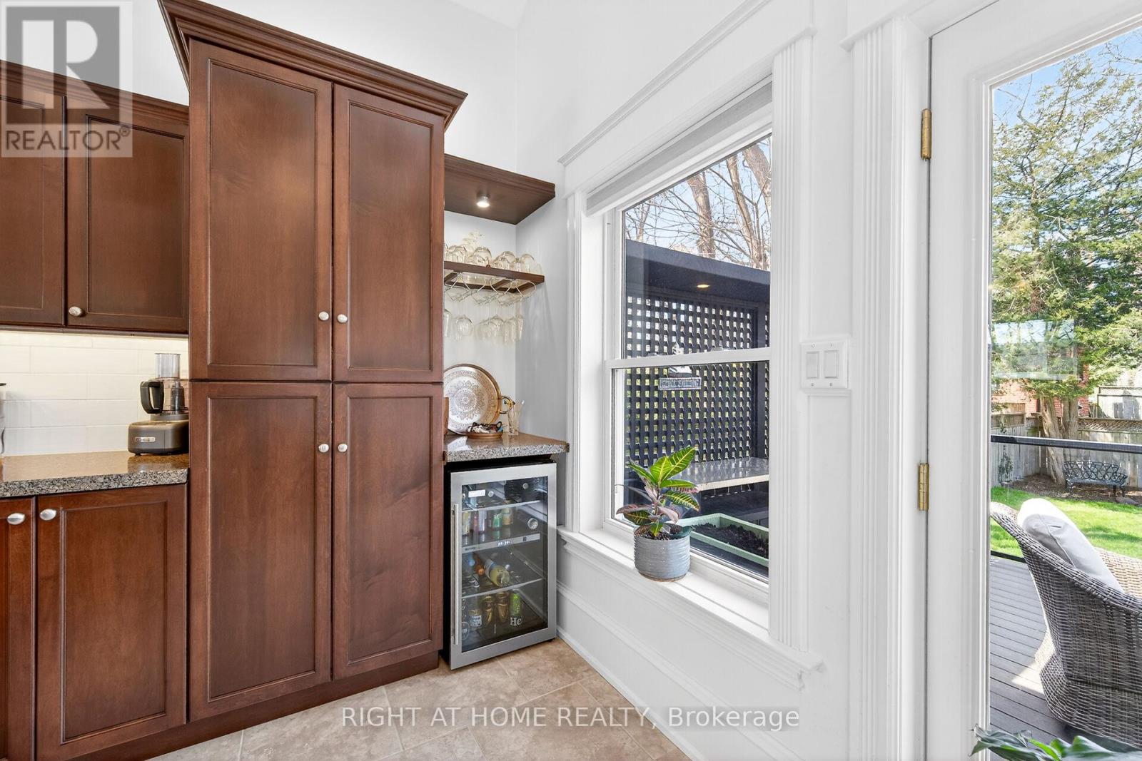 46 Bay Street, Mississauga, Ontario  L5H 1C3 - Photo 9 - W13047330