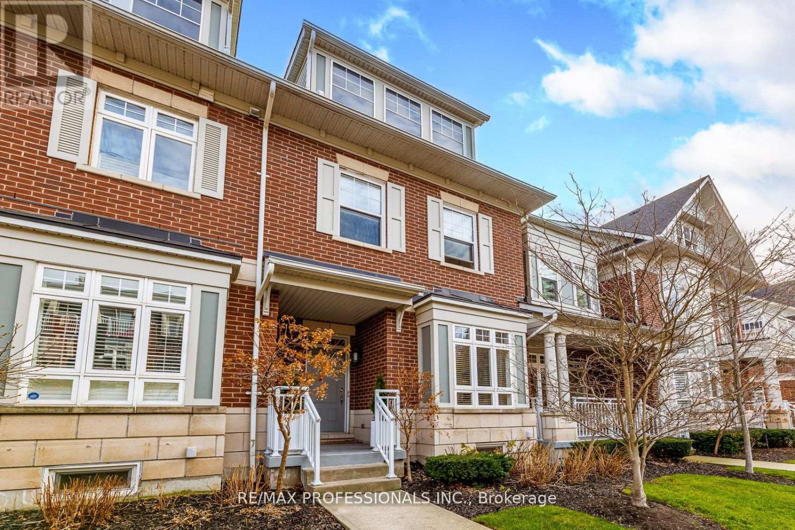 13 Compass Way, Mississauga, Ontario  L5G 4T8 - Photo 6 - W13047344