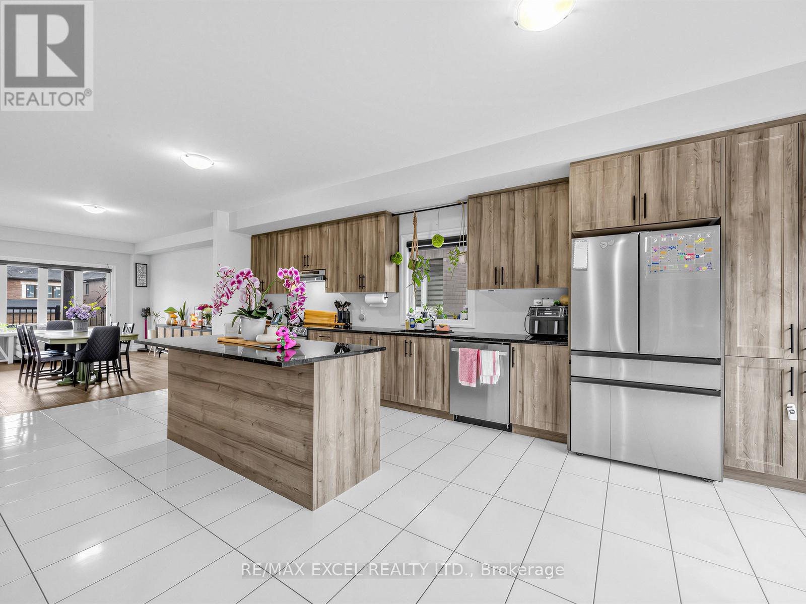 1454 Stovell Crescent, Innisfil, Ontario  L0L 1W0 - Photo 11 - N13042578