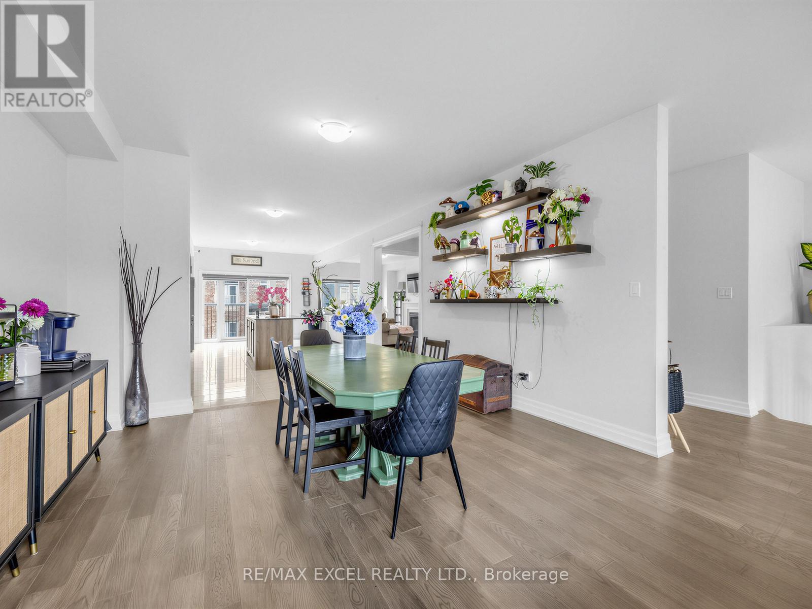 1454 Stovell Crescent, Innisfil, Ontario  L0L 1W0 - Photo 5 - N13042578