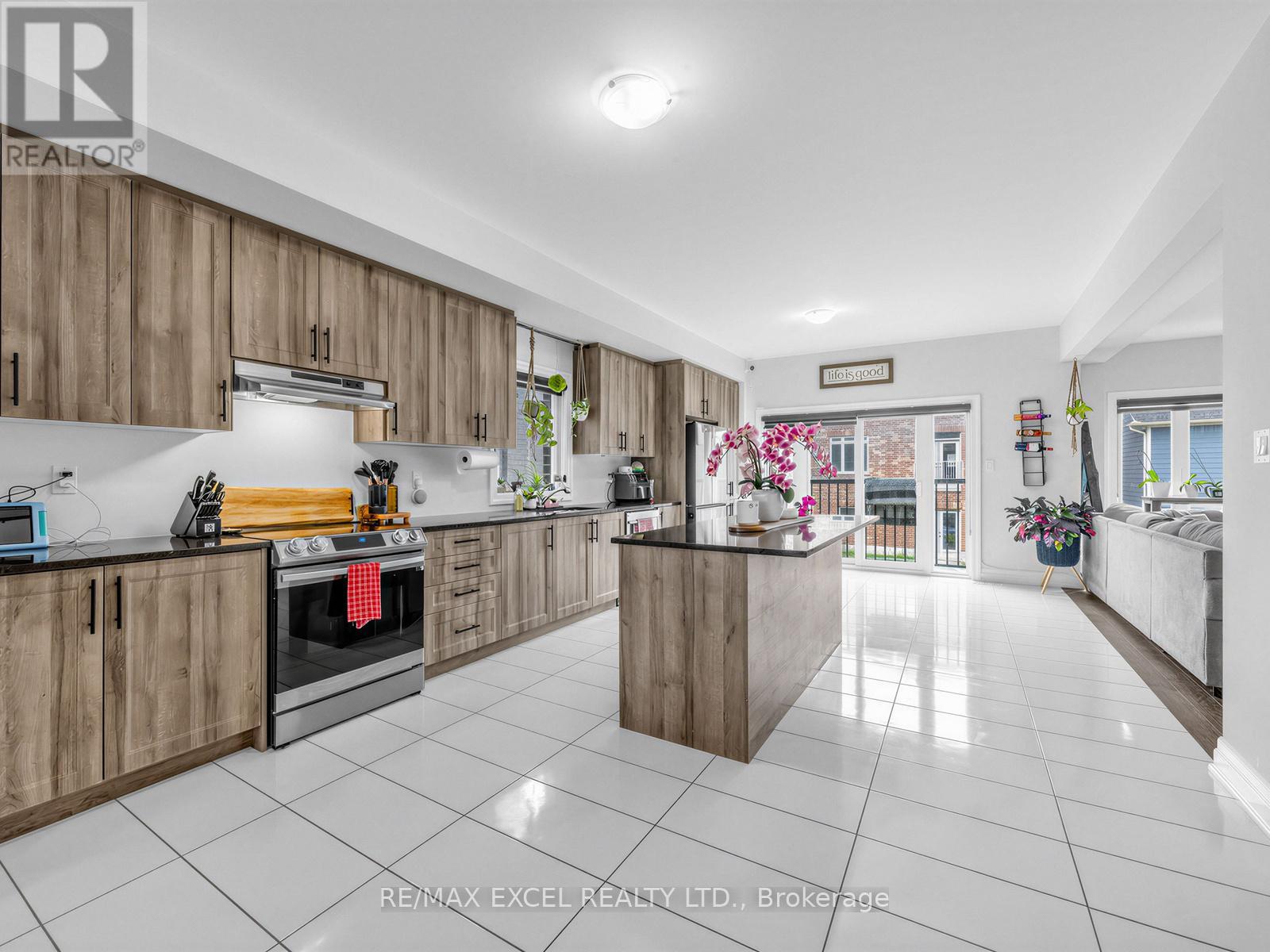 1454 Stovell Crescent, Innisfil, Ontario  L0L 1W0 - Photo 8 - N13042578