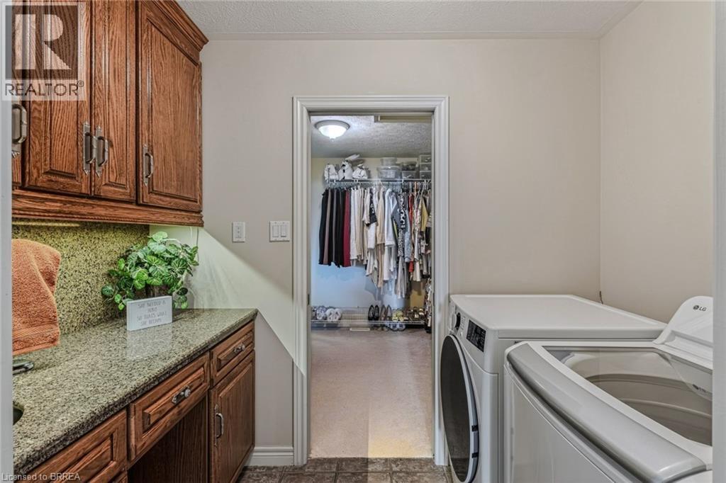 9 Rue Chateaux Terrace, Brantford, Ontario  N3T 6N7 - Photo 32 - 40820168