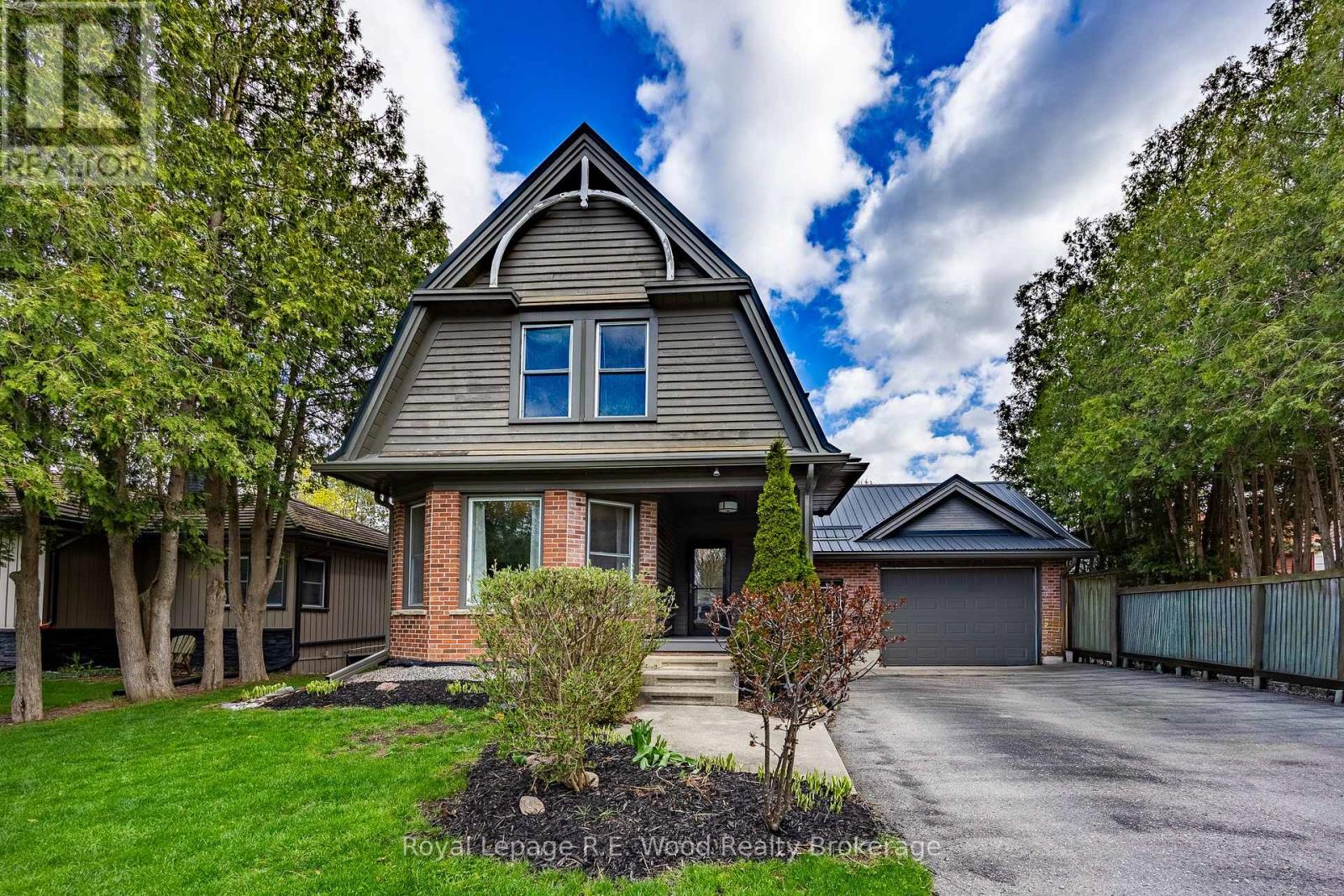 10 George Street, Tillsonburg, Ontario  N4G 2N2 - Photo 2 - X13047456