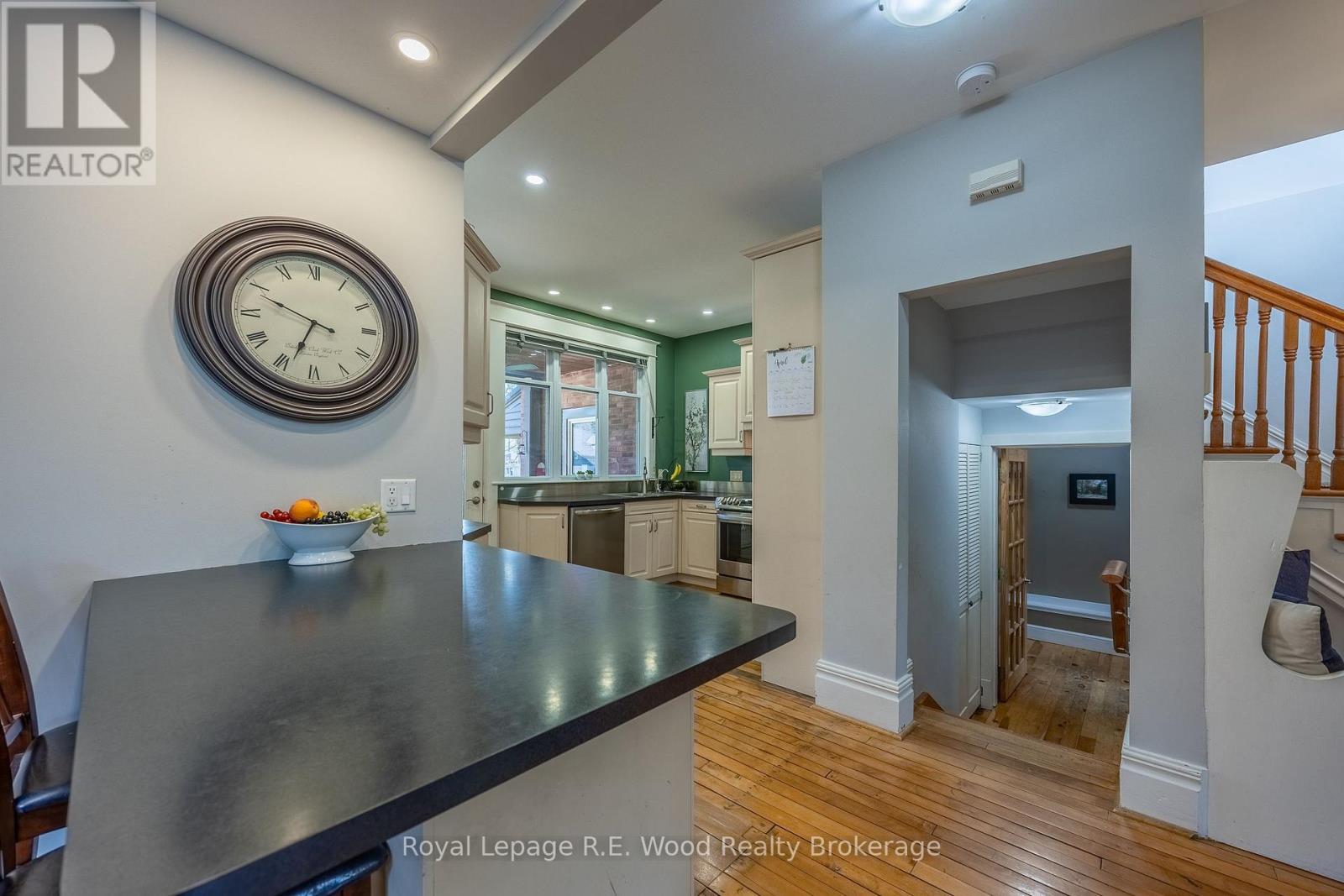 10 George Street, Tillsonburg, Ontario  N4G 2N2 - Photo 5 - X13047456