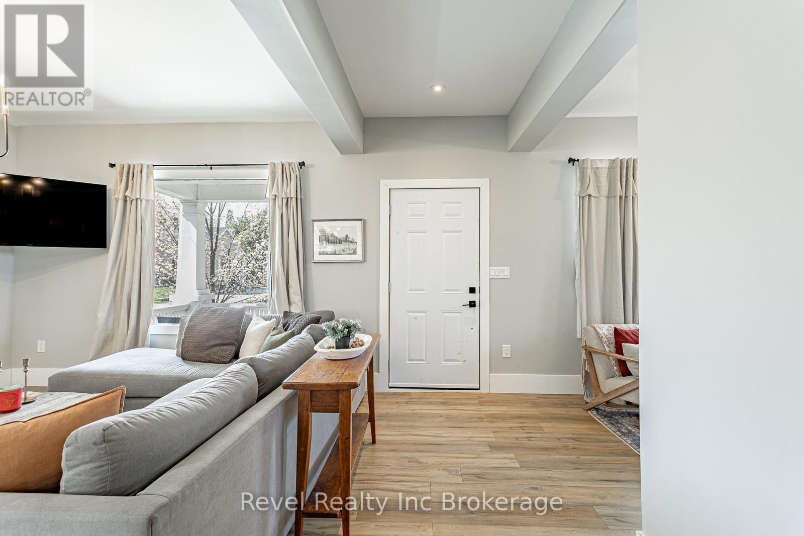 111 Albert Street, Ingersoll, Ontario  N5C 2Y2 - Photo 5 - X13047534