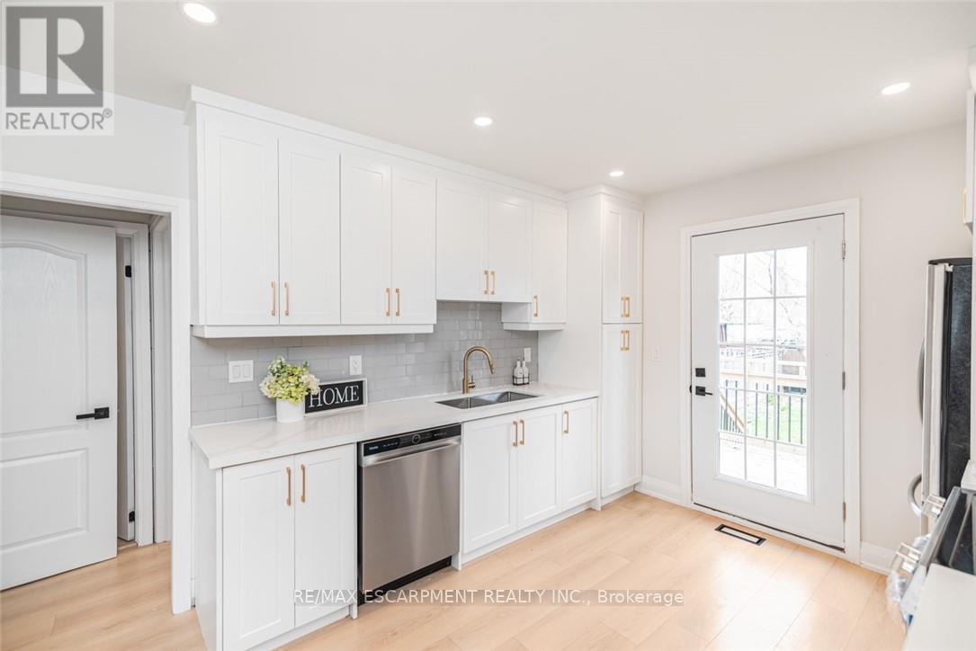 297 Britannia Avenue, Hamilton, Ontario  L8H 1Y2 - Photo 16 - X13047272