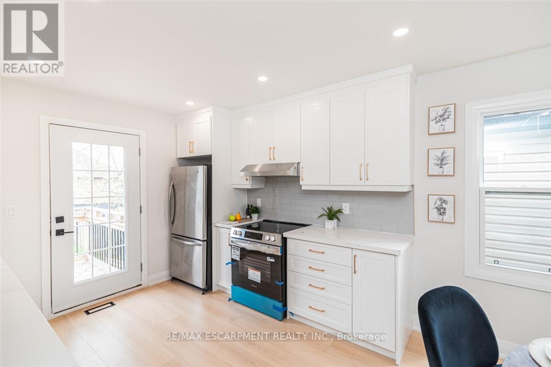 297 Britannia Avenue, Hamilton, Ontario  L8H 1Y2 - Photo 21 - X13047272