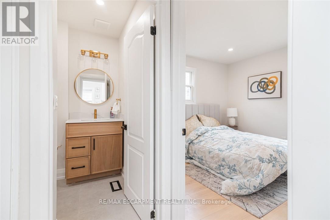 297 Britannia Avenue, Hamilton, Ontario  L8H 1Y2 - Photo 24 - X13047272