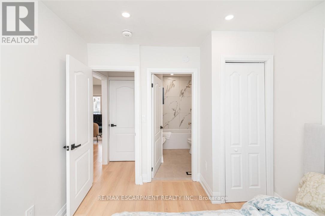 297 Britannia Avenue, Hamilton, Ontario  L8H 1Y2 - Photo 27 - X13047272