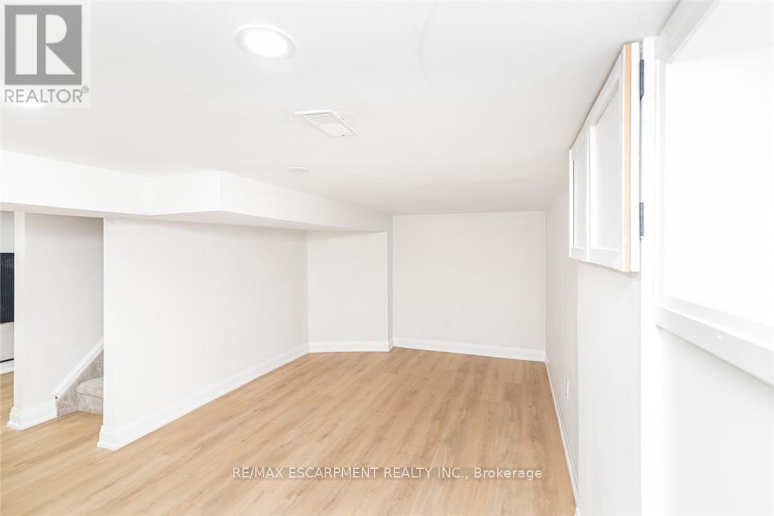 297 Britannia Avenue, Hamilton, Ontario  L8H 1Y2 - Photo 39 - X13047272