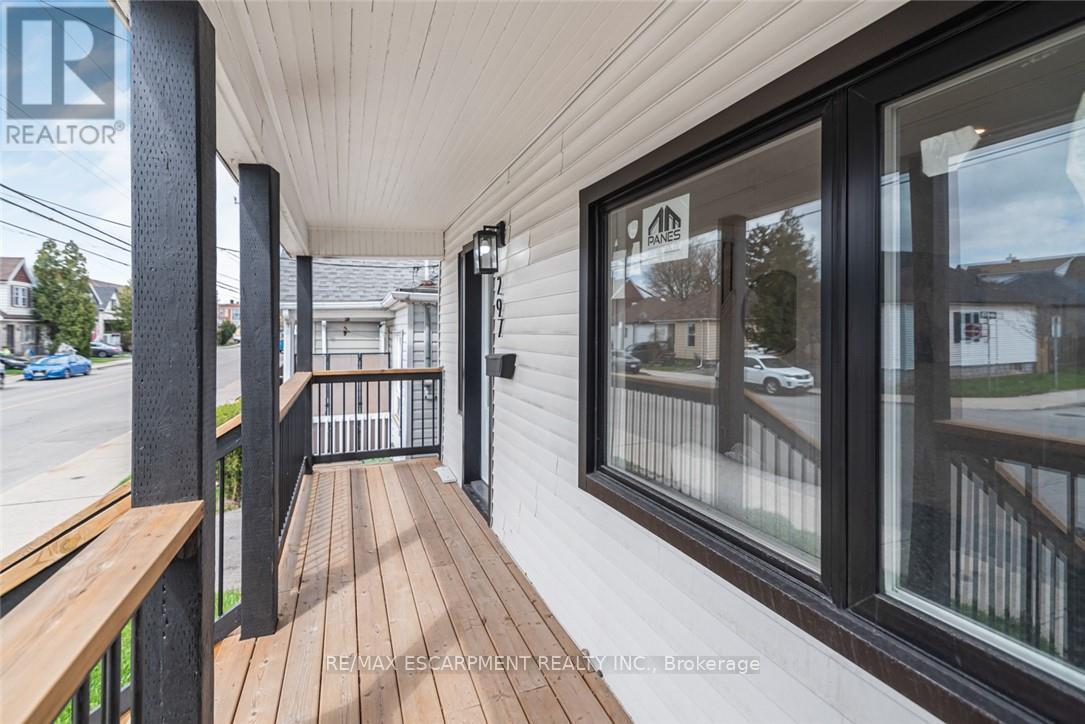 297 Britannia Avenue, Hamilton, Ontario  L8H 1Y2 - Photo 4 - X13047272