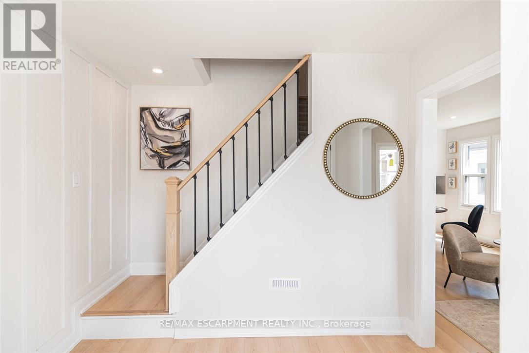 297 Britannia Avenue, Hamilton, Ontario  L8H 1Y2 - Photo 6 - X13047272