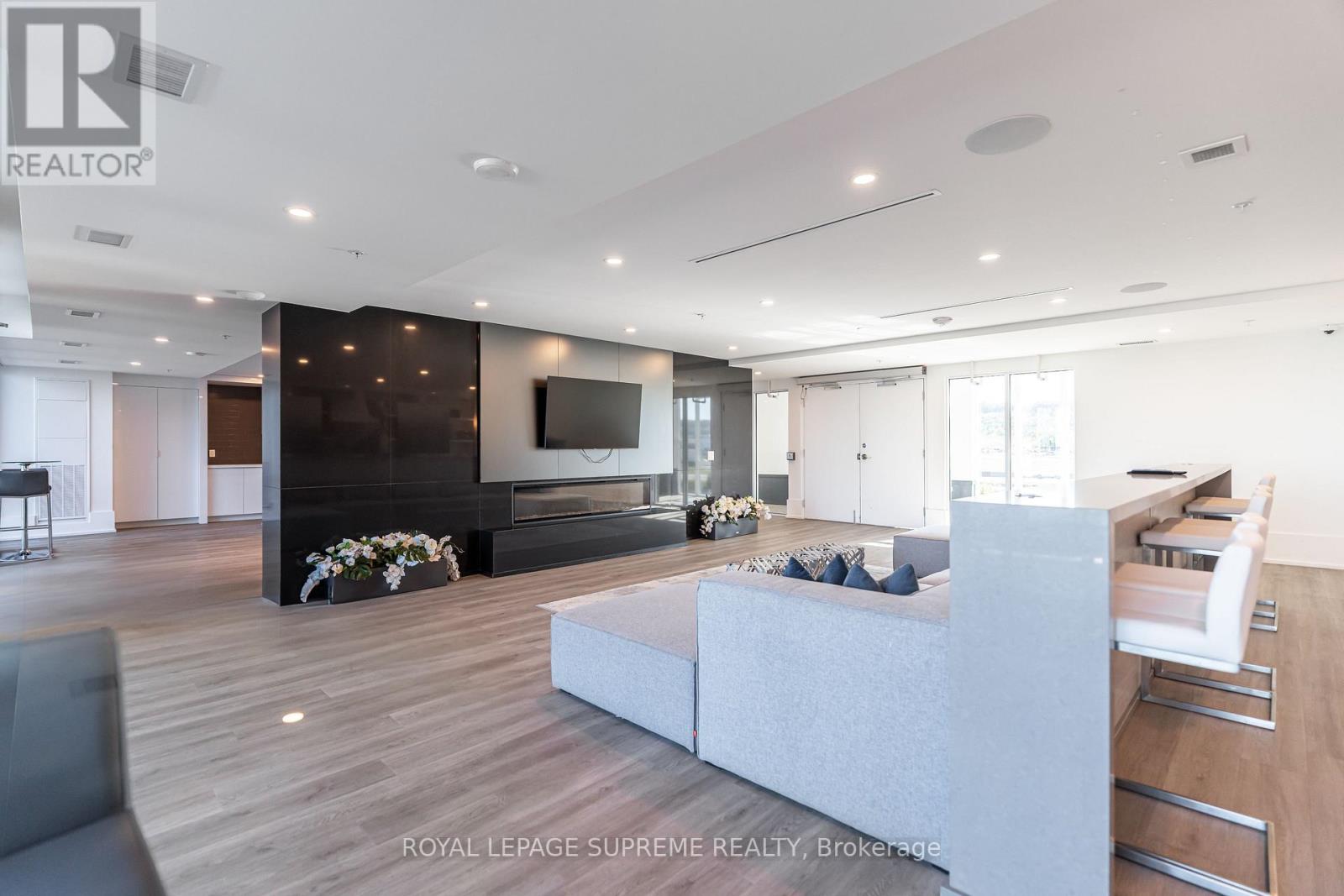 639 - 16 Concord Place, Grimsby, Ontario  L3M 0J1 - Photo 36 - X13047296