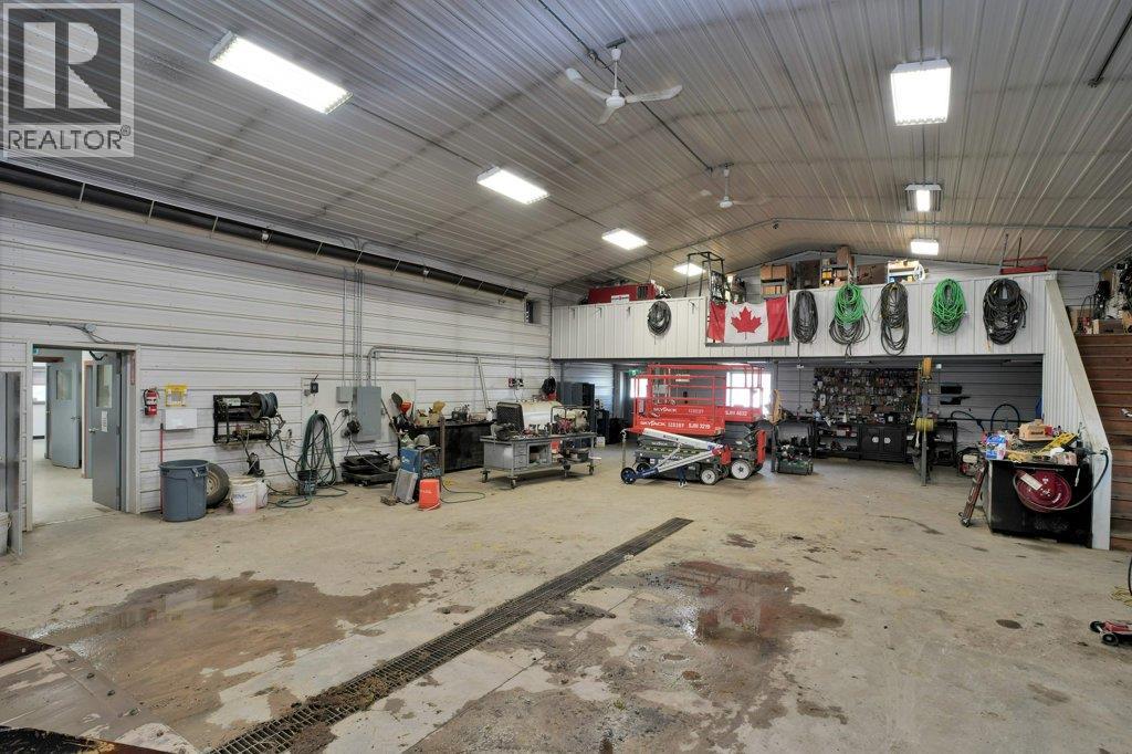 1101 Main Avenue, Sundre, Alberta  T0M 1X0 - Photo 25 - A2217210