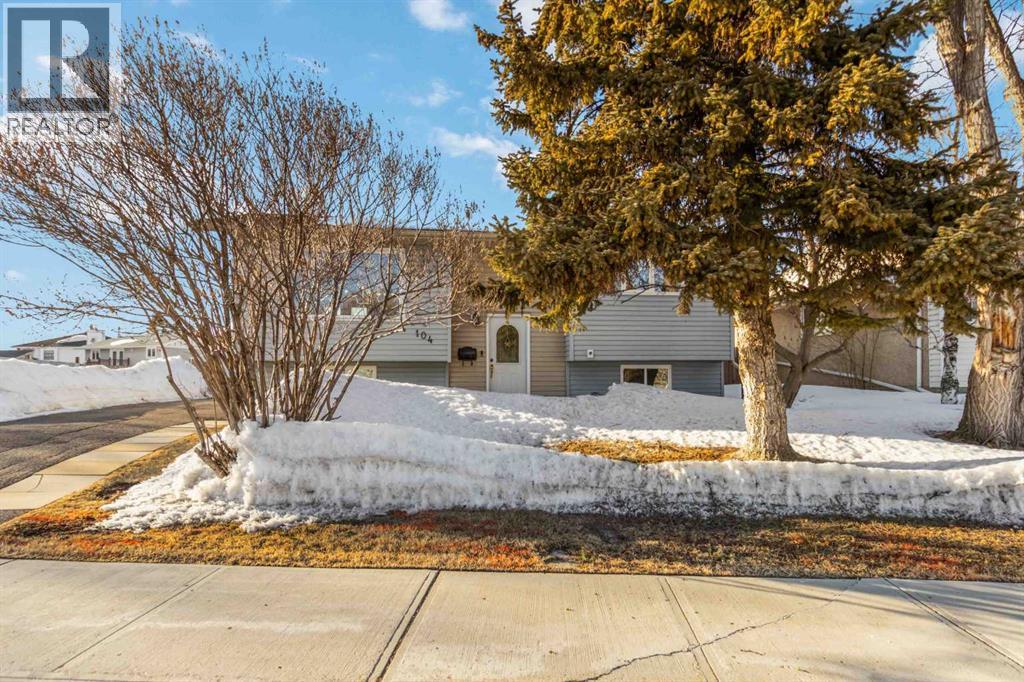 104 Siesta Garden, Fort Mcmurray, Alberta  T9H 2Z2 - Photo 37 - A2302722