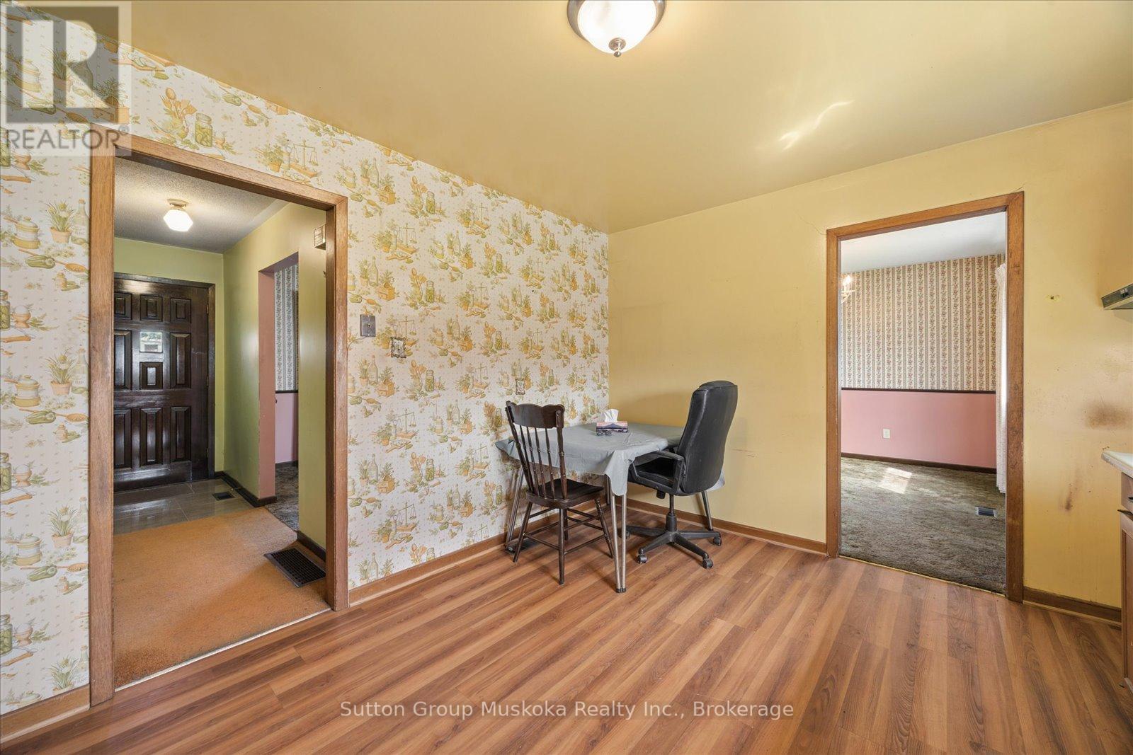 18893 Centre Street, East Gwillimbury, Ontario  L0G 1M0 - Photo 12 - N13047356