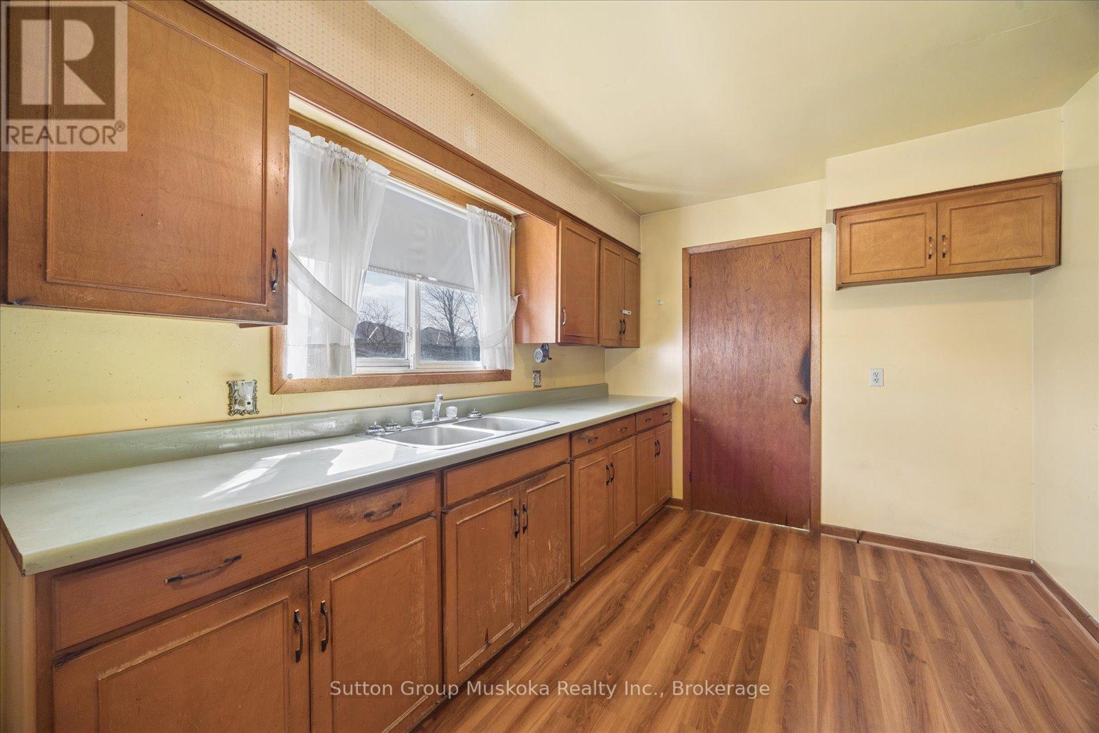 18893 Centre Street, East Gwillimbury, Ontario  L0G 1M0 - Photo 9 - N13047356