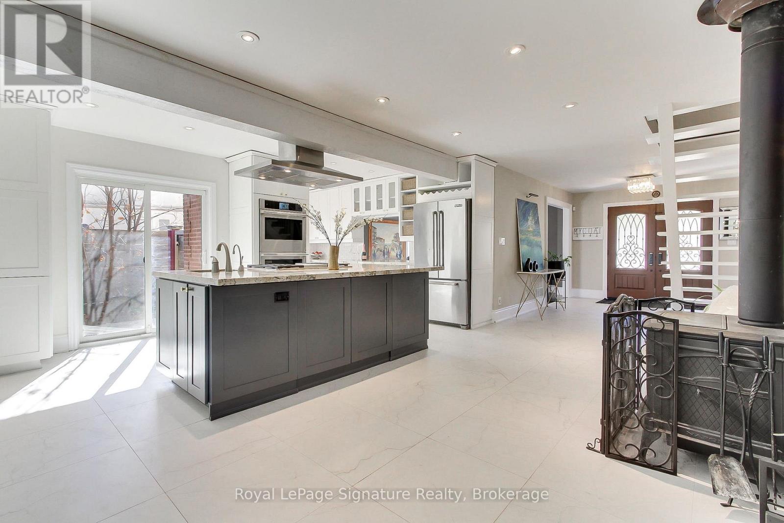 45 Pleasant Avenue, East Gwillimbury, Ontario  L9N 1A2 - Photo 18 - N13047662