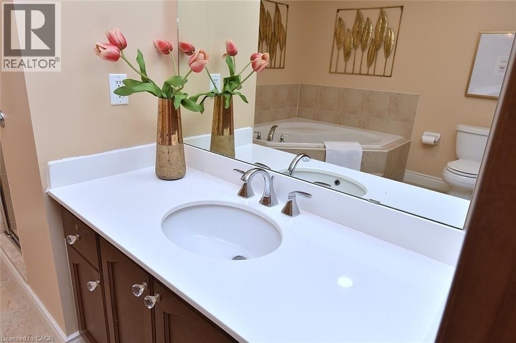 3000 Creekside Drive Unit# 501, Dundas, Ontario  L9H 7S8 - Photo 24 - 40824041