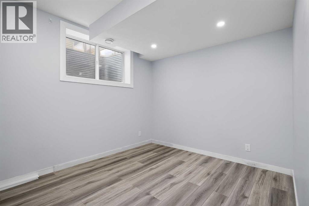 953 West Lakeview Drive, Chestermere, Alberta  T1X 2N3 - Photo 33 - A2289811