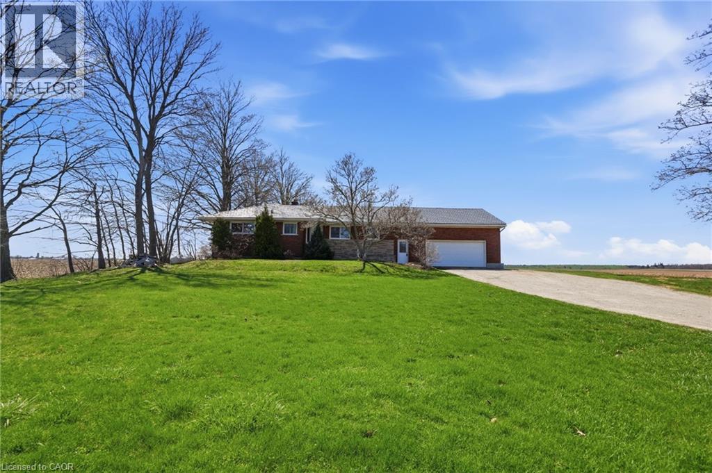 371 Highway 52, Flamborough, Ontario  L9H 5E2 - Photo 2 - 40823731