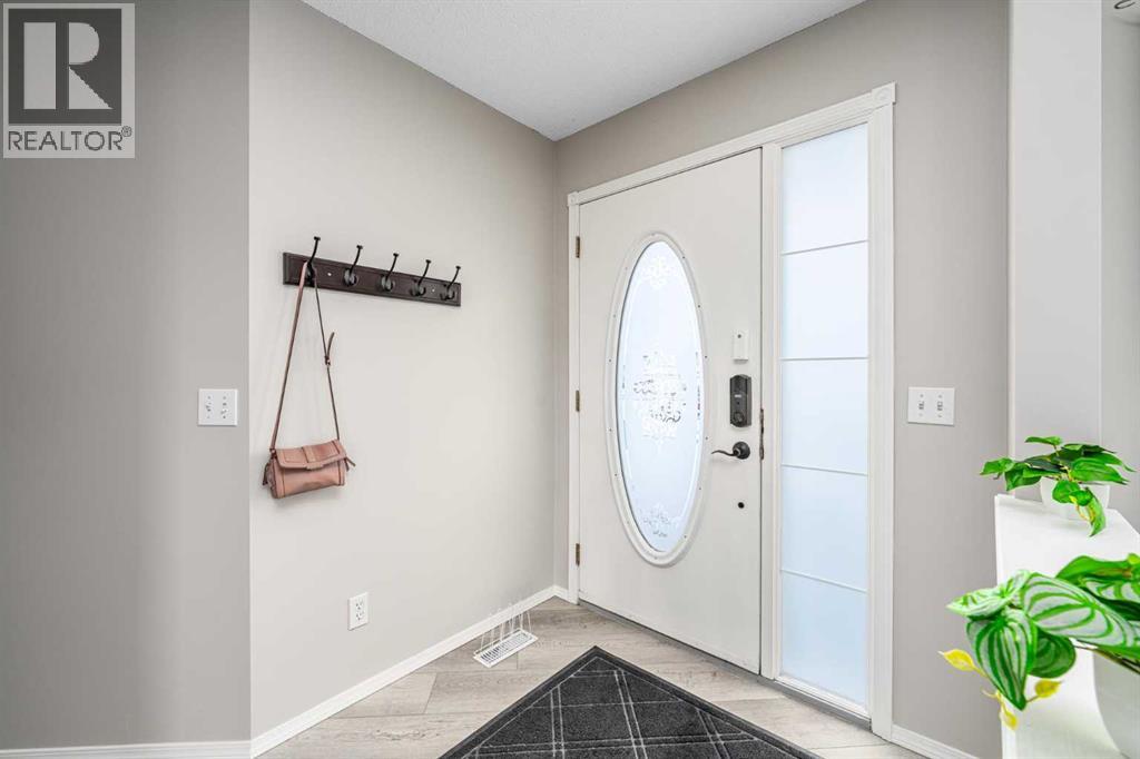 217 Bayside Place SW, Airdrie, Alberta  T4B 2X4 - Photo 6 - A2297879