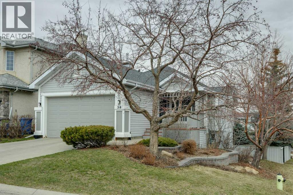 38 Citadel Peak Circle NW, Calgary, Alberta  T3G 4E8 - Photo 2 - A2302504