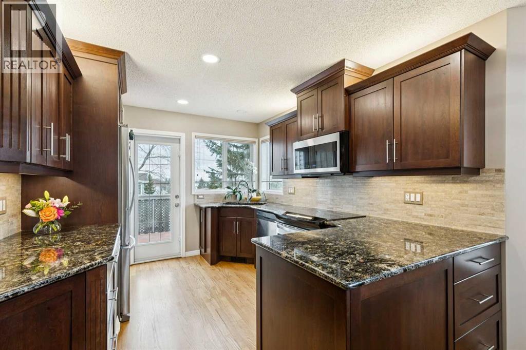 38 Citadel Peak Circle NW, Calgary, Alberta  T3G 4E8 - Photo 12 - A2302504