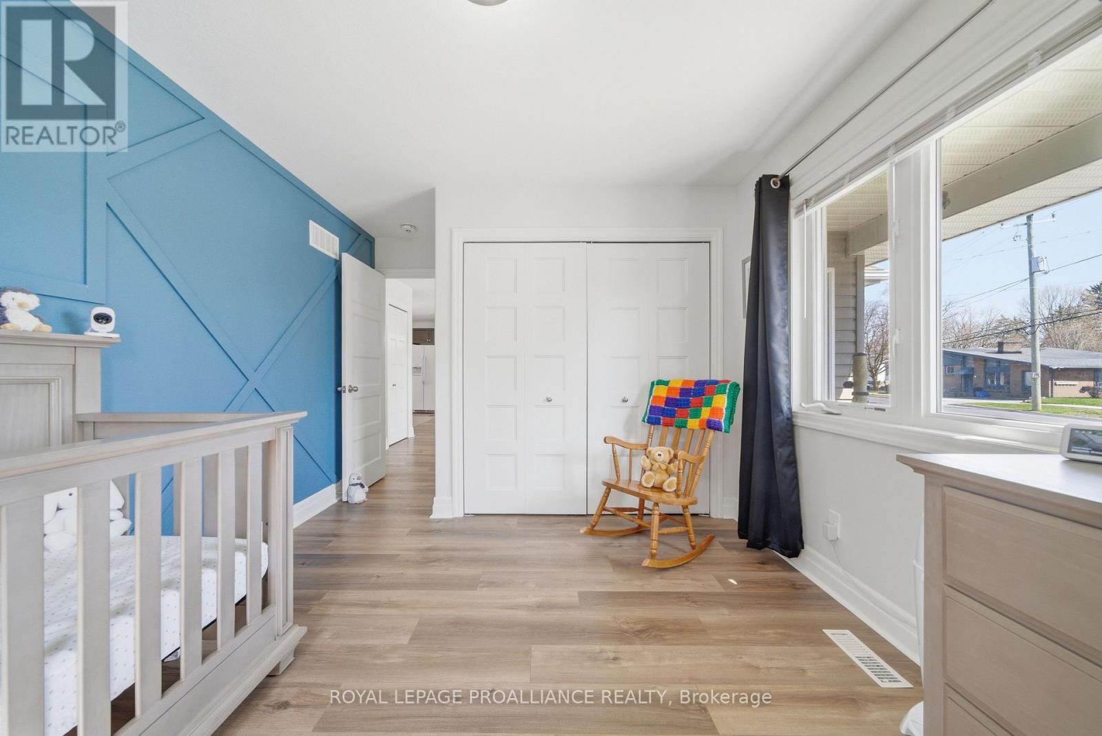 198 Moira Street W, Belleville (Belleville Ward), Ontario  K8P 1T5 - Photo 13 - X13047440