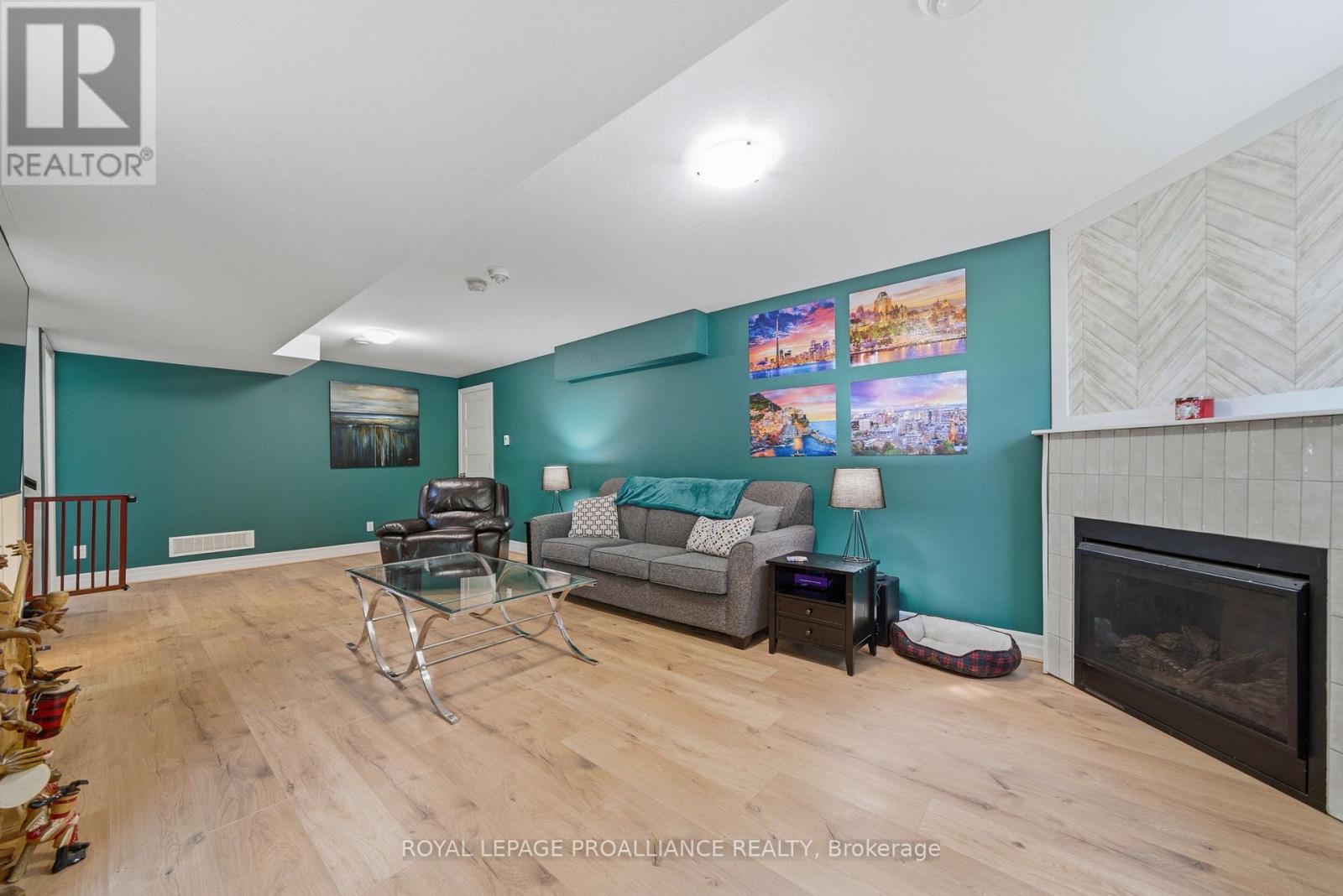 198 Moira Street W, Belleville (Belleville Ward), Ontario  K8P 1T5 - Photo 23 - X13047440