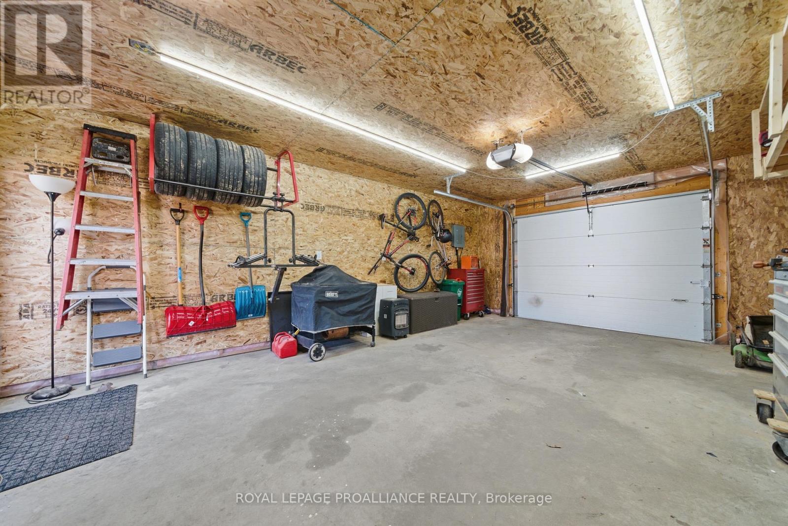 198 Moira Street W, Belleville (Belleville Ward), Ontario  K8P 1T5 - Photo 25 - X13047440