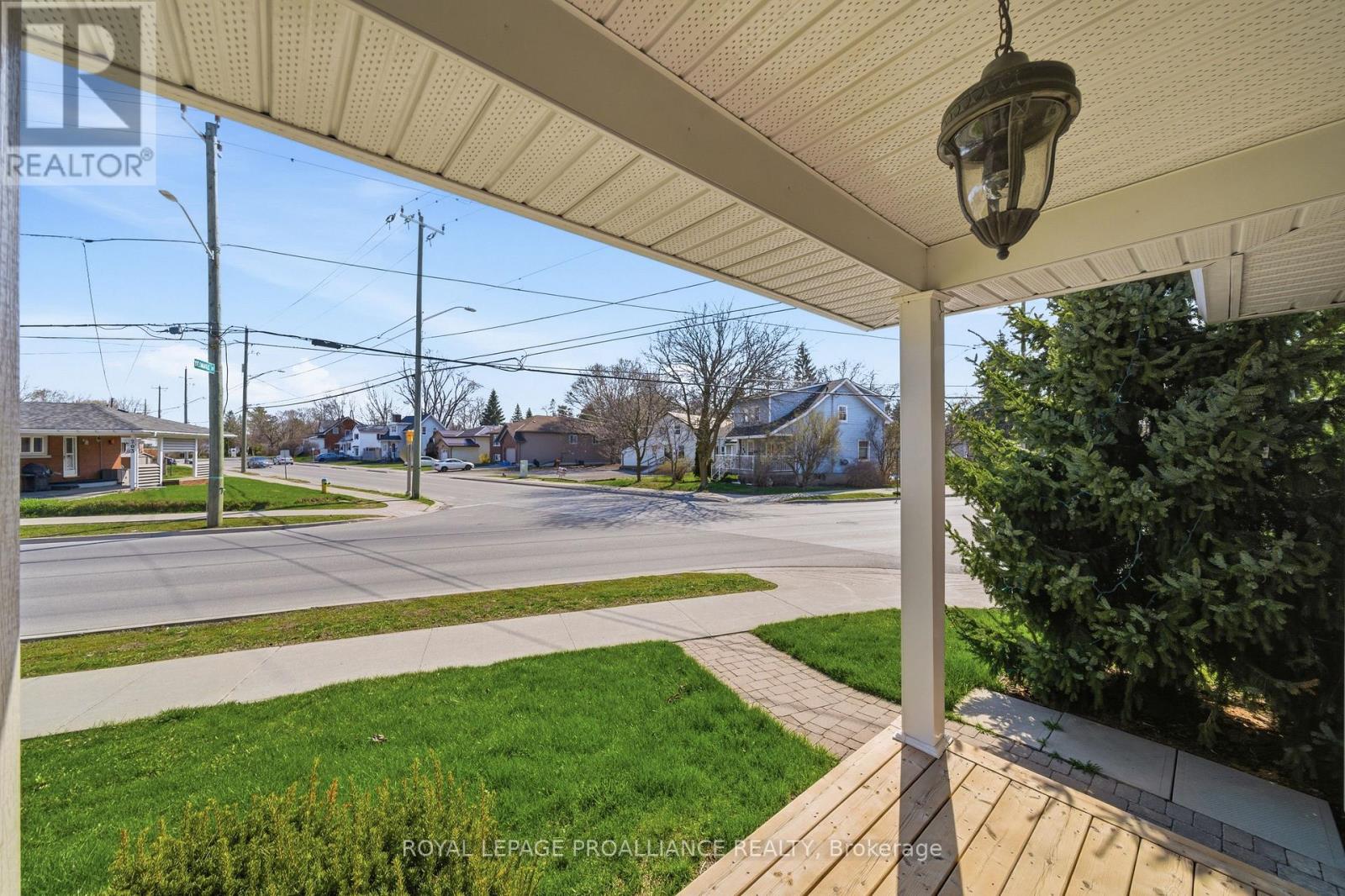 198 Moira Street W, Belleville (Belleville Ward), Ontario  K8P 1T5 - Photo 31 - X13047440