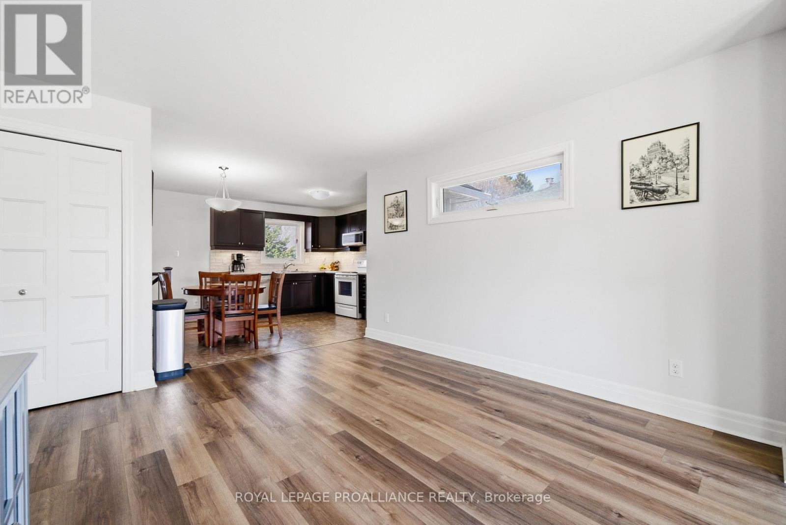 198 Moira Street W, Belleville (Belleville Ward), Ontario  K8P 1T5 - Photo 7 - X13047440